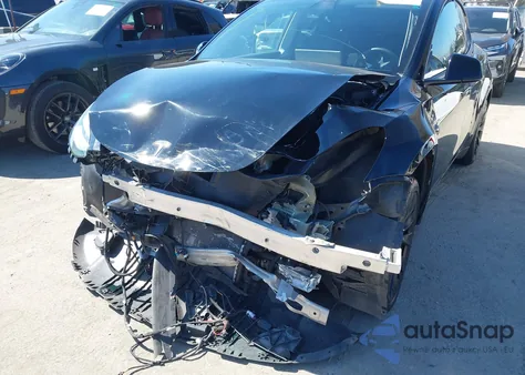 2022 Tesla Model Y Long Range Dual Motor All-Wheel Drive from USA, damaged, VIN 7SAYGDEE8NF346352